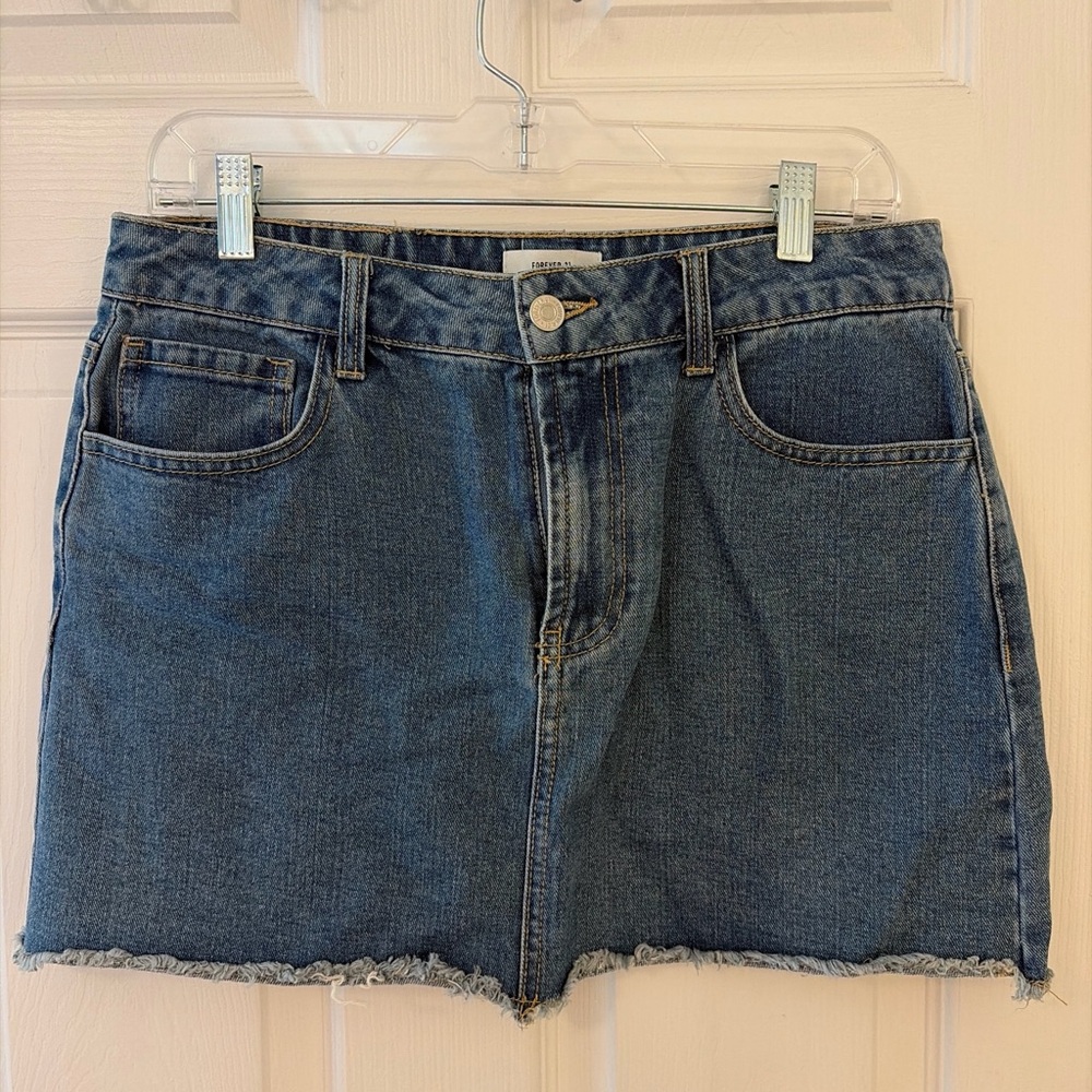 Vintage-Inspired Blue Denim Mini Skirt